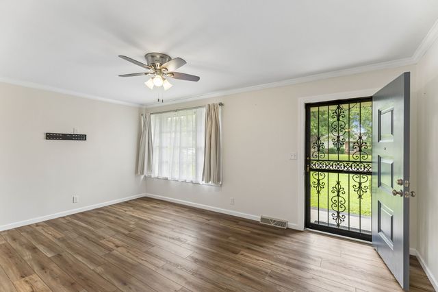 3005 Sheddan Dr, Columbia, TN 38401