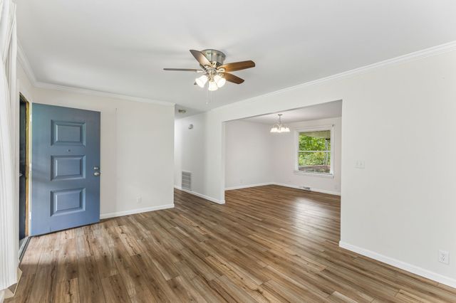 3005 Sheddan Dr, Columbia, TN 38401