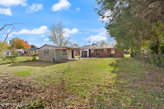 5919 Middlerose Cir, Louisville, KY 40272