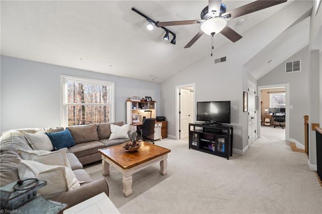 813 Horncastle Road, Winston-salem, NC 27104