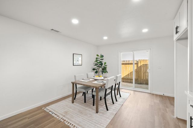 8917 Aksarben Dr, Orangevale, CA 95662