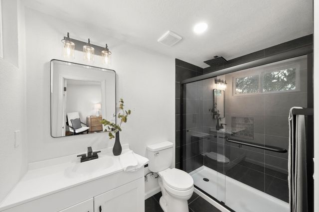 8917 Aksarben Dr, Orangevale, CA 95662