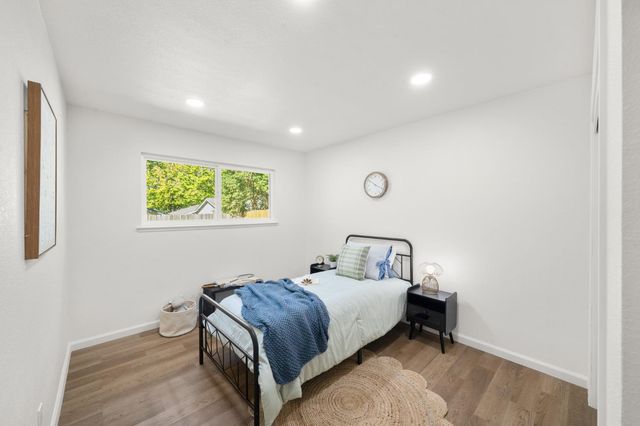 8917 Aksarben Dr, Orangevale, CA 95662