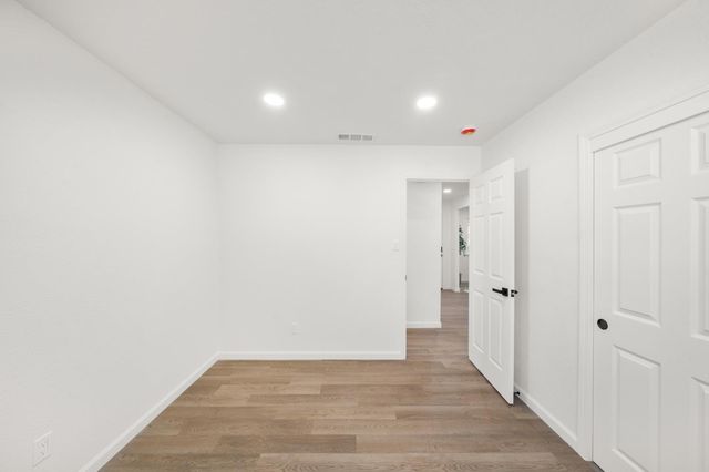 8917 Aksarben Dr, Orangevale, CA 95662