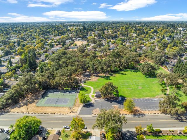 8917 Aksarben Dr, Orangevale, CA 95662