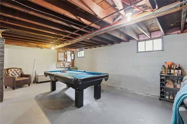 55 Friendly Road, Cranston, RI 02910