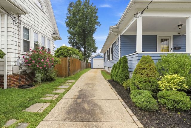 55 Friendly Road, Cranston, RI 02910
