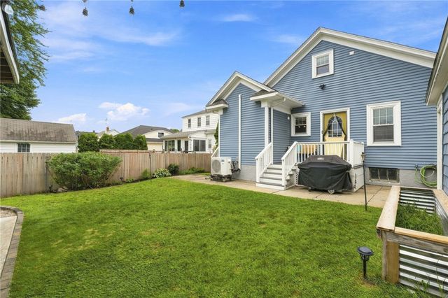 55 Friendly Road, Cranston, RI 02910