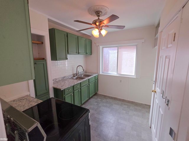 6110-6112 Yorkshire Street, Detroit, MI 48225
