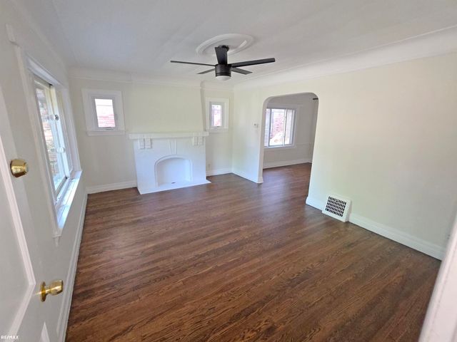 6110-6112 Yorkshire Street, Detroit, MI 48225