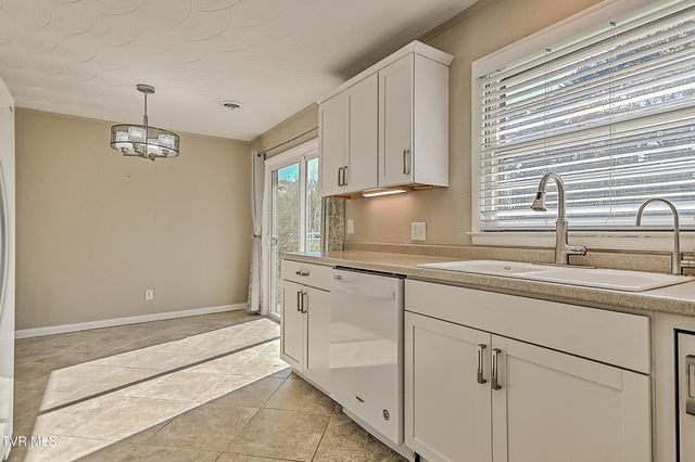 115 Edgefield Road, Bristol, TN 37620