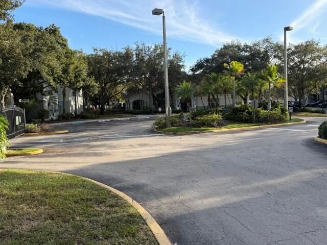 5016 Lantana Road 1103, Lake Worth, FL 33463