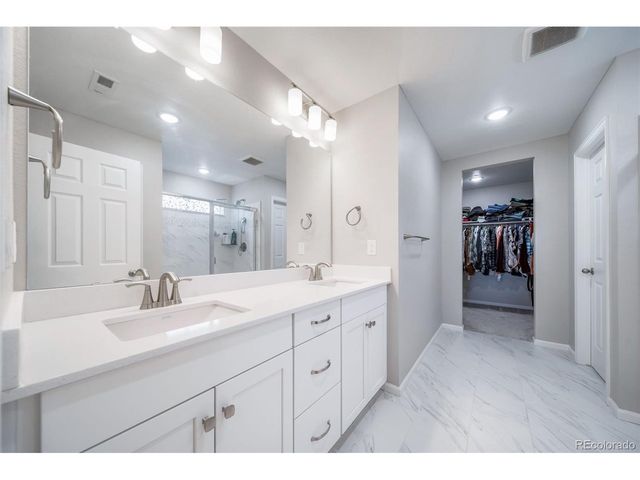 3872 Red Valley Cir, Castle Rock, CO 80104