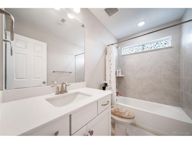 3872 Red Valley Cir, Castle Rock, CO 80104