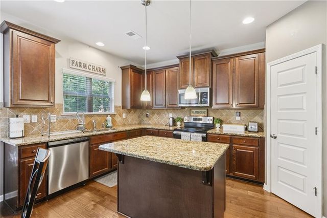 12120 Centerra Drive, Hampton, GA 30228
