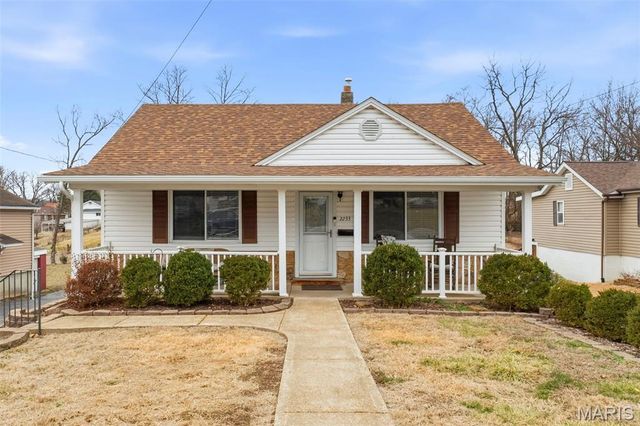 2233 Hood Avenue, Overland, MO 63114