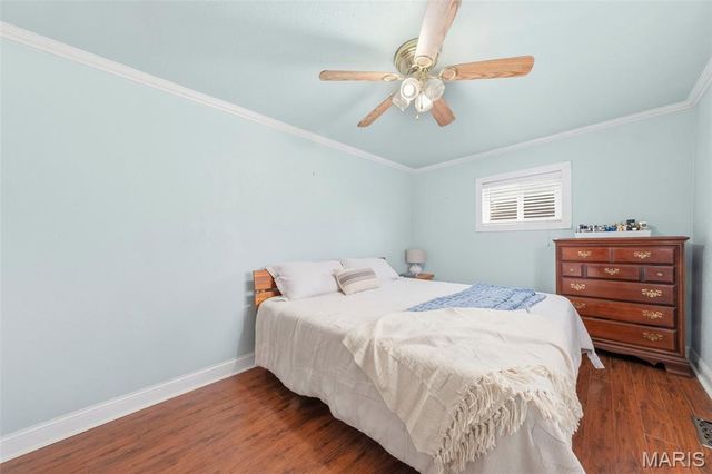 2233 Hood Avenue, Overland, MO 63114