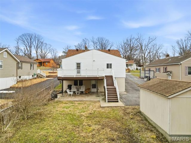 2233 Hood Avenue, Overland, MO 63114