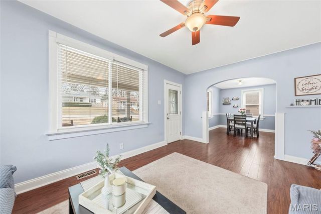 2233 Hood Avenue, Overland, MO 63114