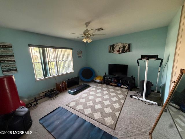 446A Cheshire Court 1001, Lakewood, NJ 08701