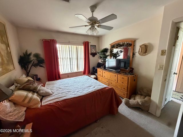 446A Cheshire Court 1001, Lakewood, NJ 08701