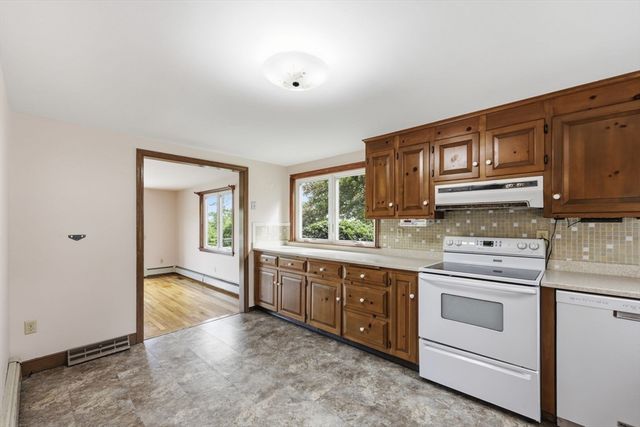 19 Shell Dr, Yarmouth, MA 02675