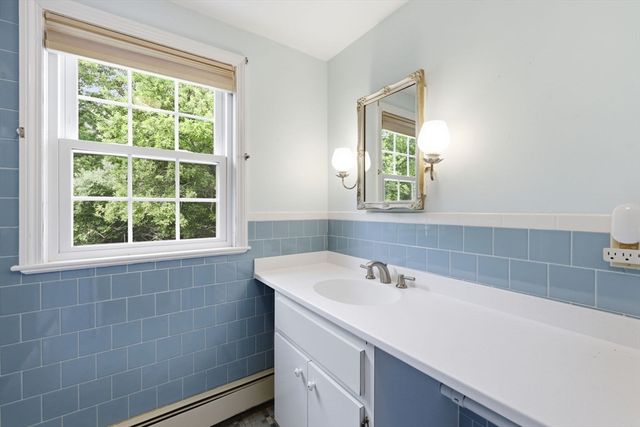 19 Shell Dr, Yarmouth, MA 02675