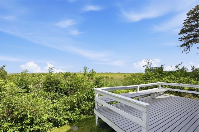 19 Shell Dr, Yarmouth, MA 02675