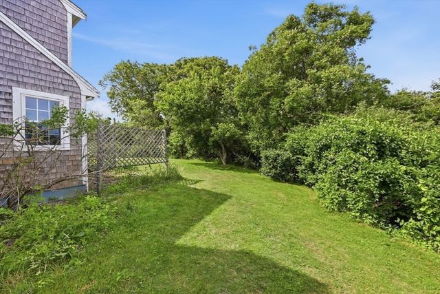 19 Shell Dr, Yarmouth, MA 02675