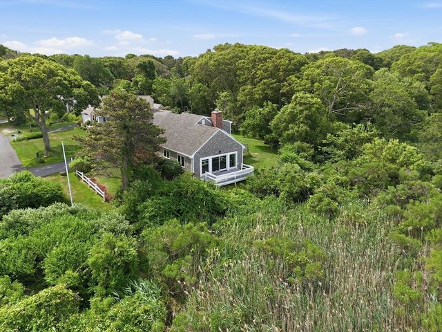 19 Shell Dr, Yarmouth, MA 02675