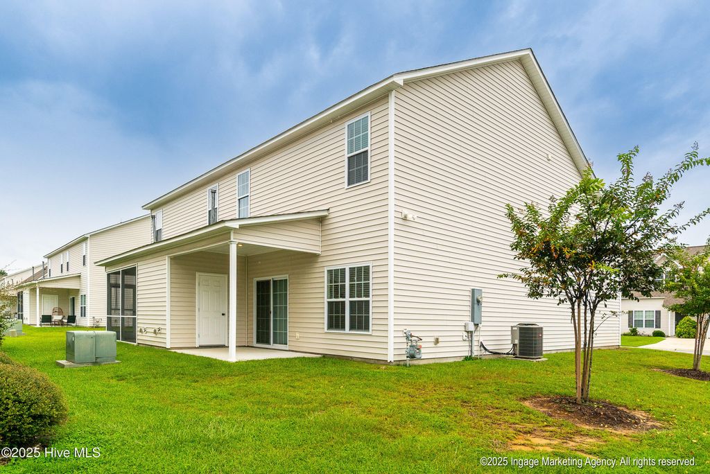 Image 24 of property listing at 3501 Holman Way A, Greenville, NC 27834