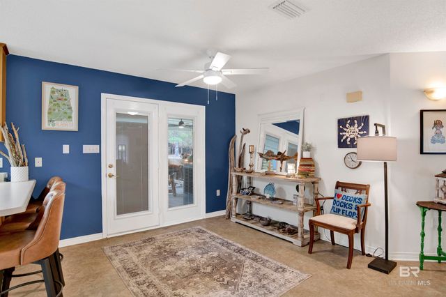 9427 Hammock Road, Elberta, AL 36530