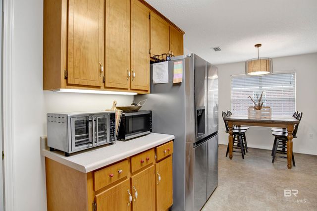 9427 Hammock Road, Elberta, AL 36530