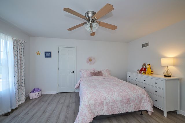 26300 W Chatham Drive, Plainfield, IL 60585