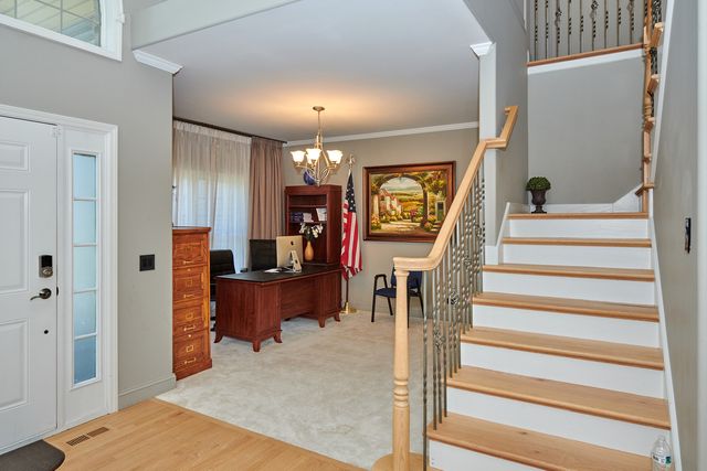 26300 W Chatham Drive, Plainfield, IL 60585