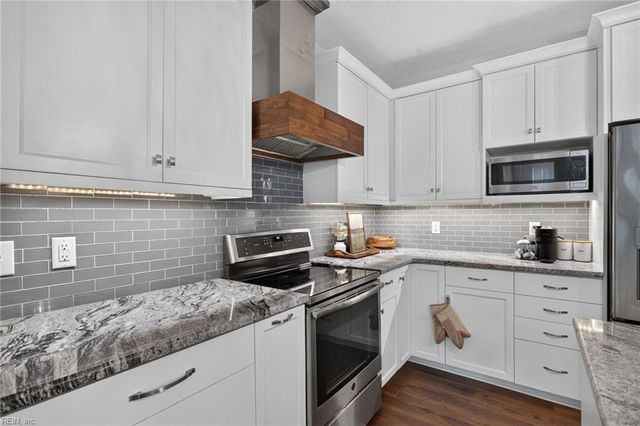 101 Gorham CT, Yorktown, VA 23693