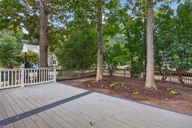 101 Gorham CT, Yorktown, VA 23693