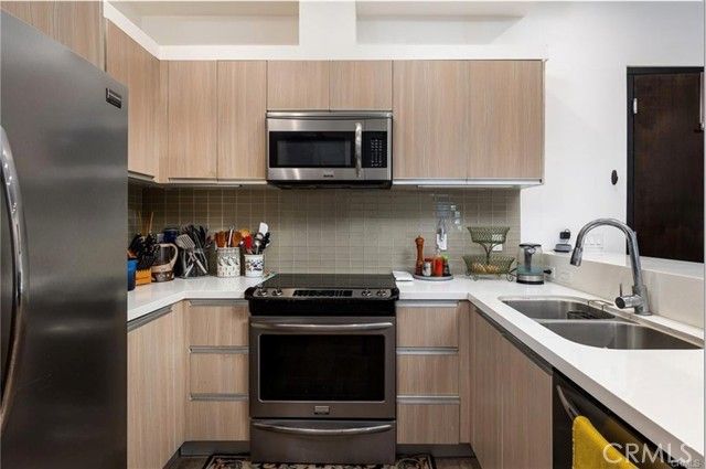 210 N Monterey 208, Alhambra, CA 91801