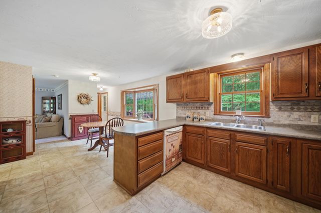 23 Samuel Drive, Epsom, NH 03234