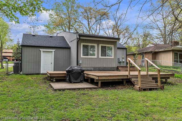 2412 Packard Street, Ann Arbor, MI 48104