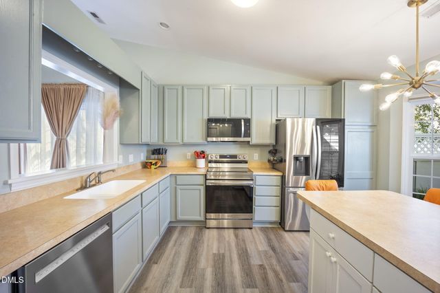 111 Breakers Place, Cary, NC 27511