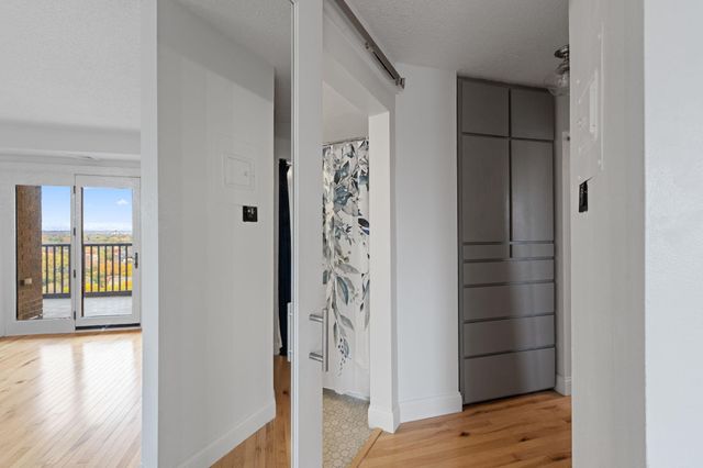 20 2nd Street NE P1802, Minneapolis, MN 55413