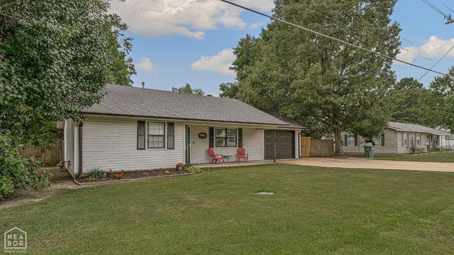 305 W School Street W, Brookland, AR 72417