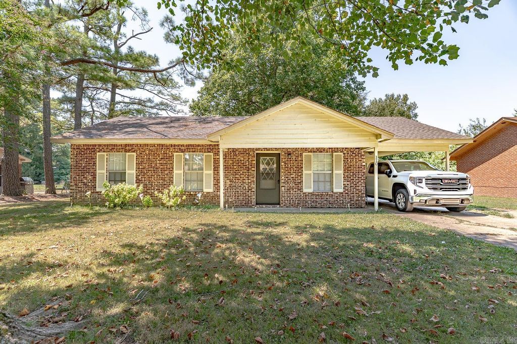 110 Carriage Drive, Osceola, AR 72370