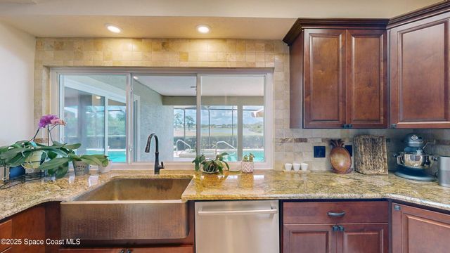 820 Kerry Downs Circle, Melbourne, FL 32940