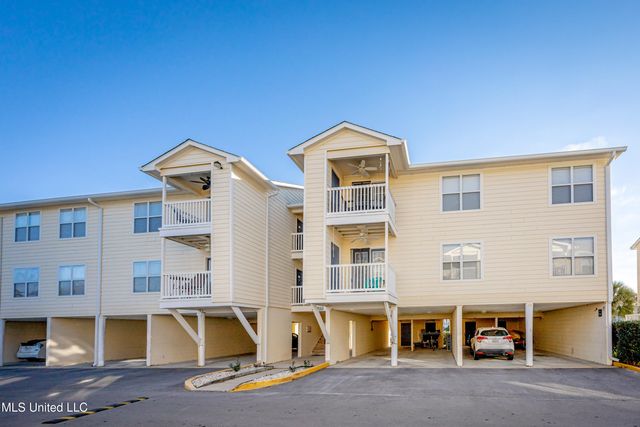 2421 Beachview Drive, F16, Ocean Springs, MS 39564