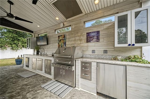 4400 Chandler LN, Virginia Beach, VA 23455