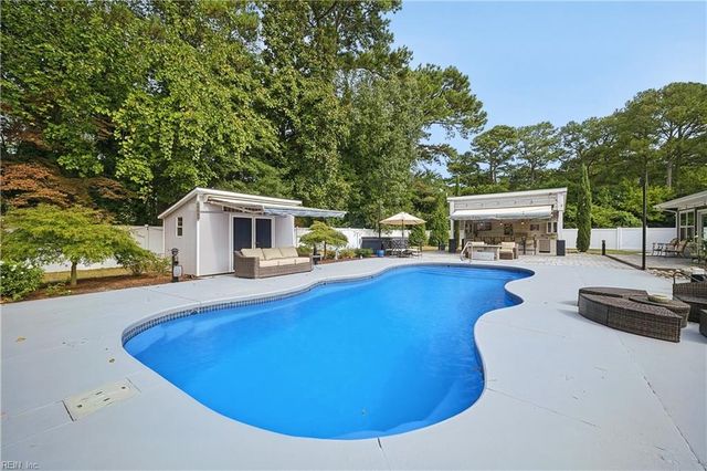 4400 Chandler LN, Virginia Beach, VA 23455