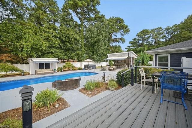 4400 Chandler LN, Virginia Beach, VA 23455