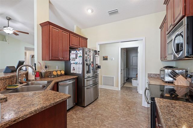 19 FREEMONT TURN, Palm Coast, FL 32137